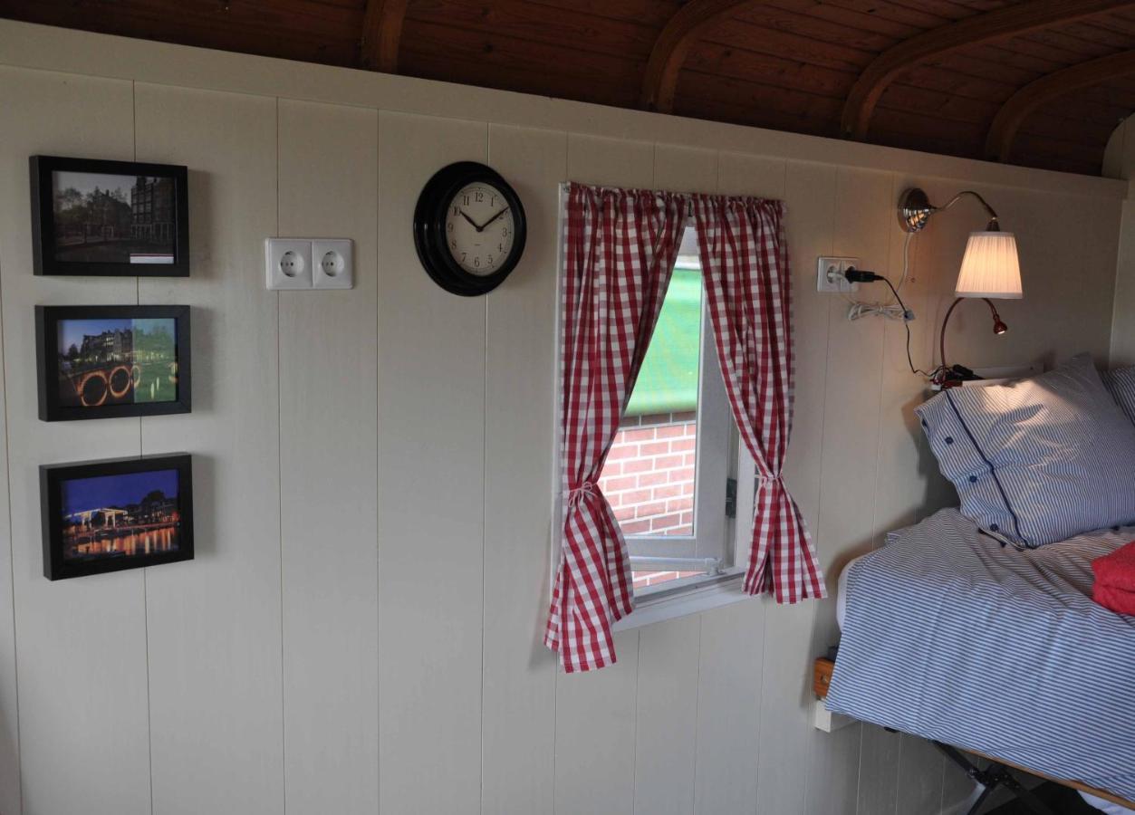 Your Cozy Waggon At The Cows' Paradise Amsterdam Exterior photo